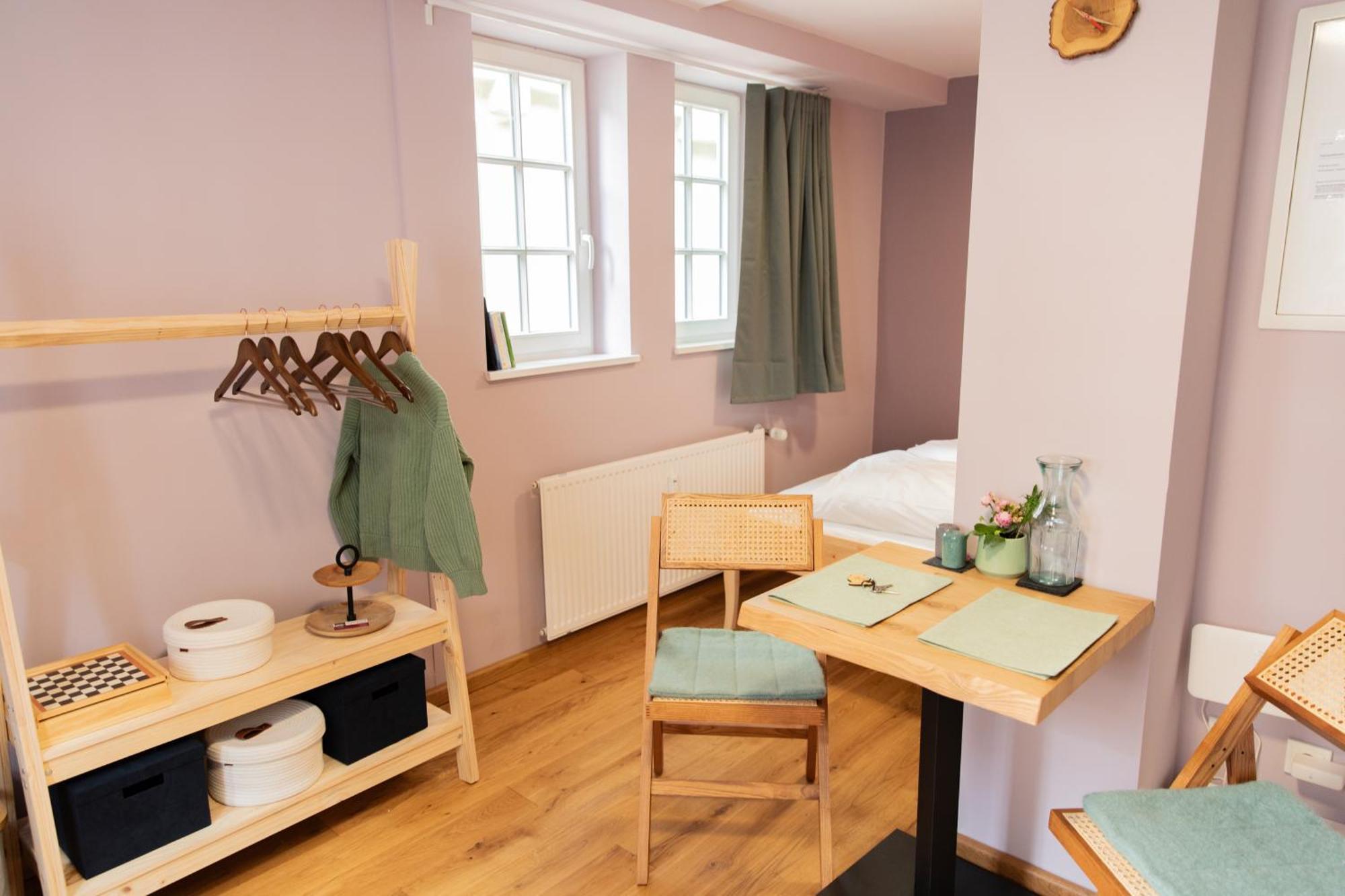 Altstadt Apartment Am Dom Wetzlar, 1 Zi, Kueche, Bad Mit Parkplatz Am Grundstueck Eksteriør bilde
