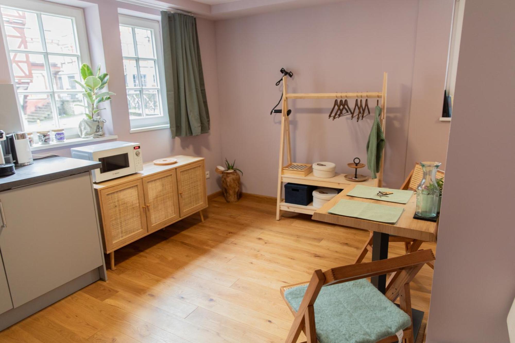 Altstadt Apartment Am Dom Wetzlar, 1 Zi, Kueche, Bad Mit Parkplatz Am Grundstueck Eksteriør bilde