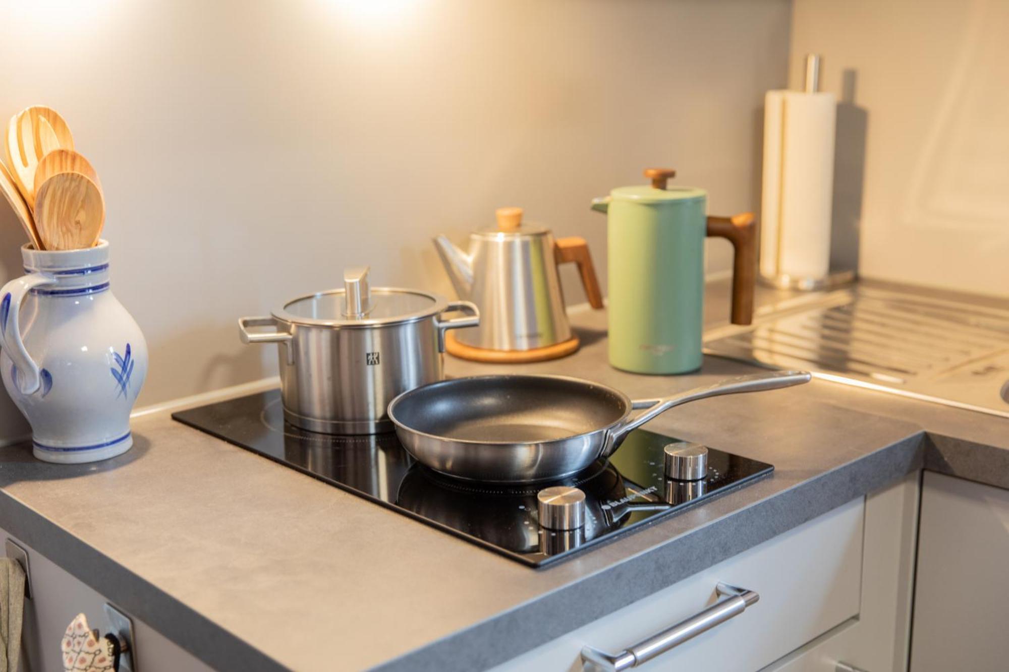 Altstadt Apartment Am Dom Wetzlar, 1 Zi, Kueche, Bad Mit Parkplatz Am Grundstueck Eksteriør bilde